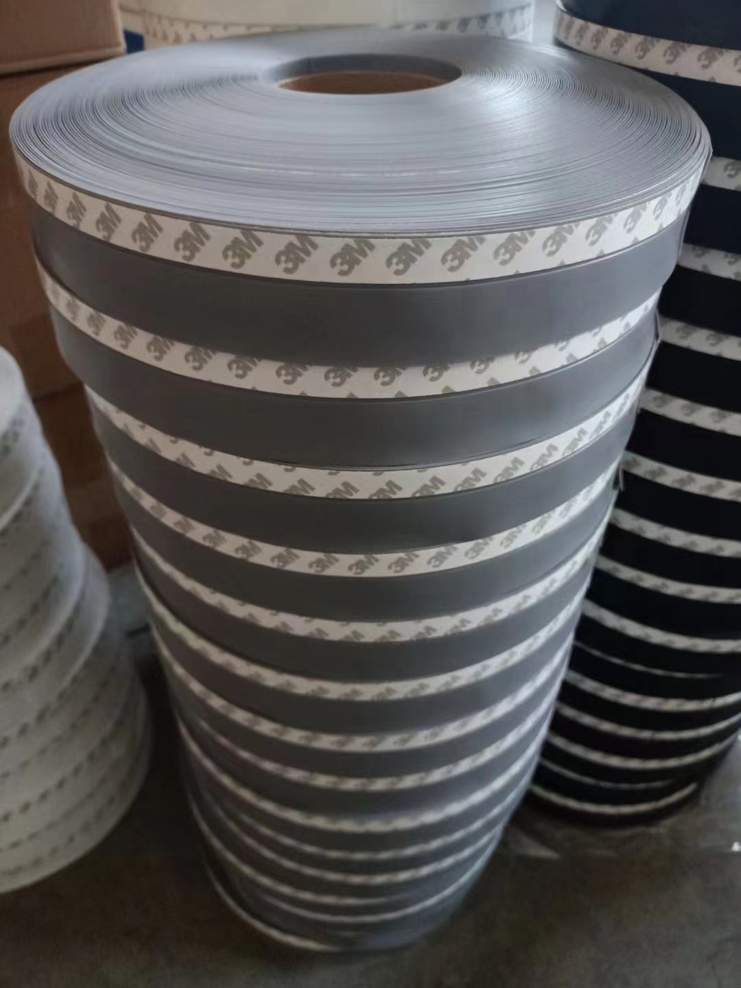 Soft PVC Extrusion Adhesive Seal Strip for Window And Door